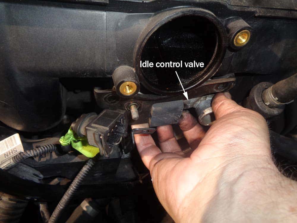 See C3009 repair manual